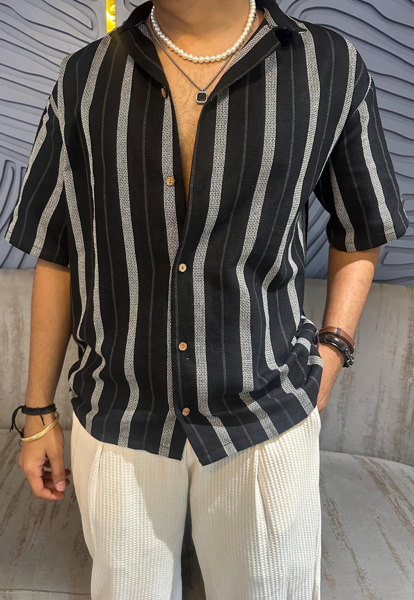 Black Srtipes SHIRT